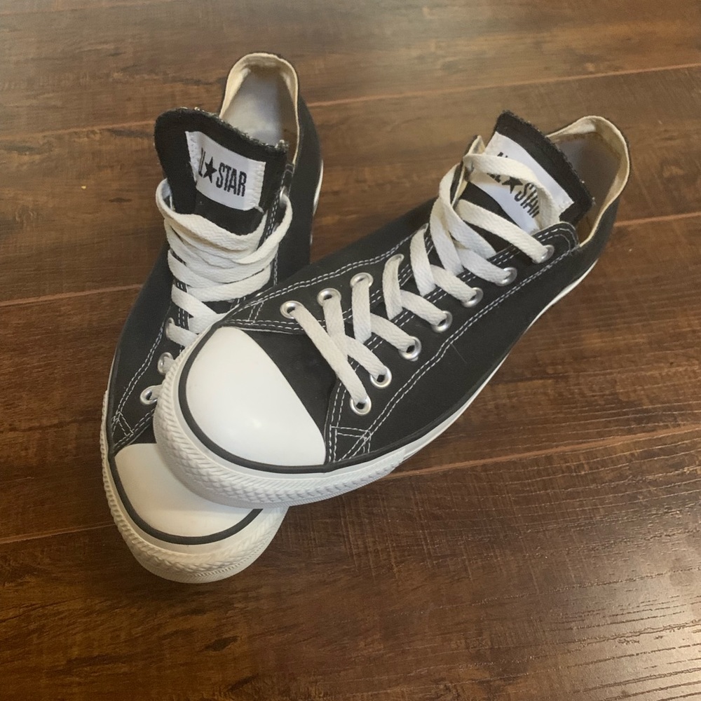 Converse All-Star Chuck Taylor’s Bland & White 10